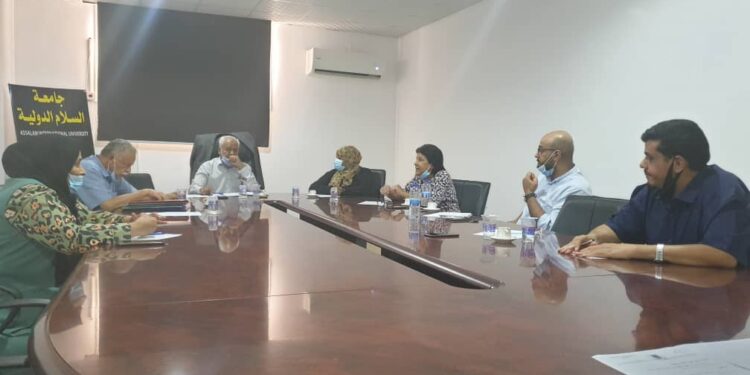 عقد أجتماع دوري لمجلس الجامعة