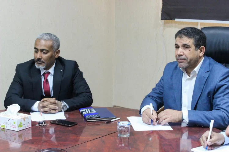 اجتماع موسع مع أعضاء اللجنة المُكلفة من وزارة القوى العامة بطرابلس