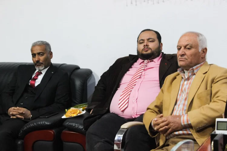 اجتماع موسع مع أعضاء اللجنة المُكلفة من وزارة القوى العامة بطرابلس