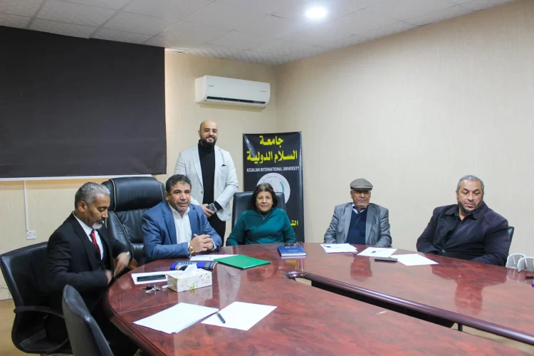 اجتماع موسع مع أعضاء اللجنة المُكلفة من وزارة القوى العامة بطرابلس