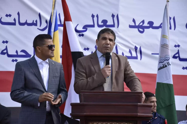 تكريم وفد مجلس الجامعة