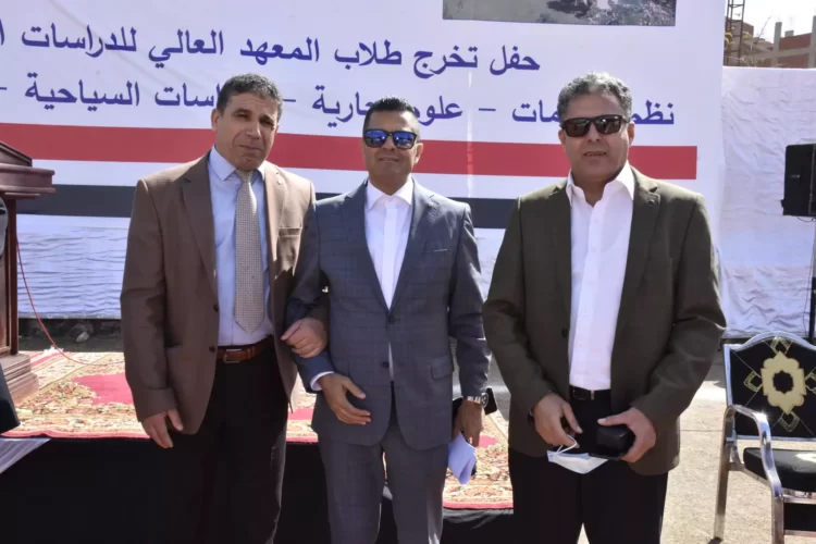 تكريم وفد مجلس الجامعة