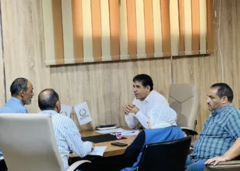 اجتماع لتطوير قسم العلاج الطبيعي وتنسيق العمل مع المراكز الصحية