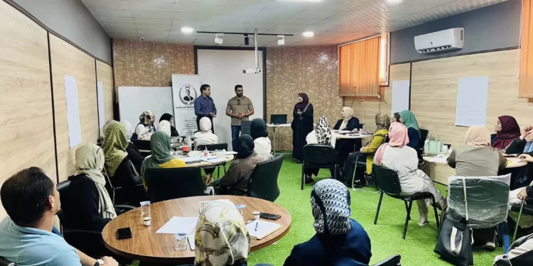 اختتام دورة علمية لتدريب أساتذة وطلاب علم النفس التربوي